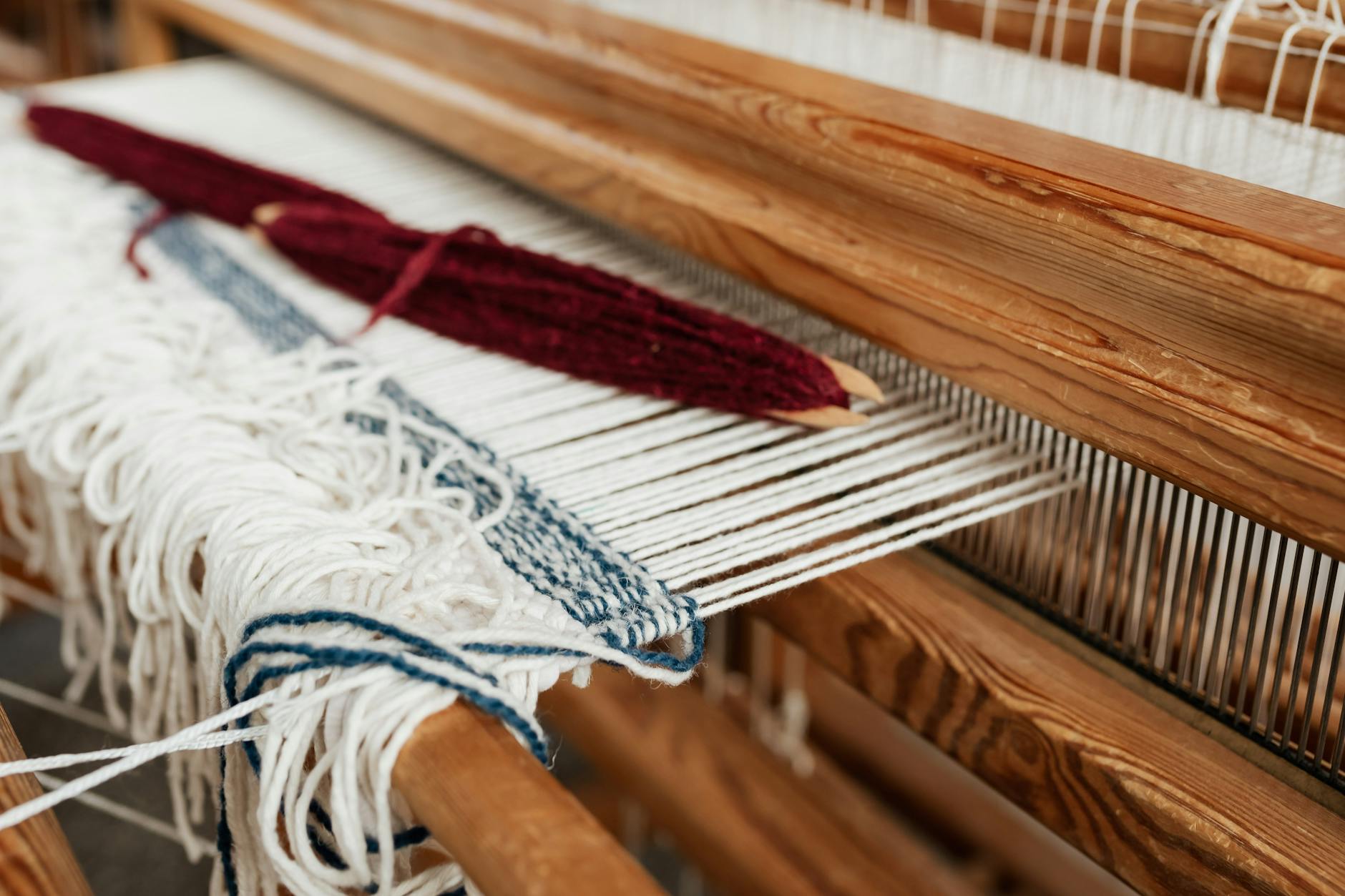 Create SOPs Faster With Loom and Scribe in 2026