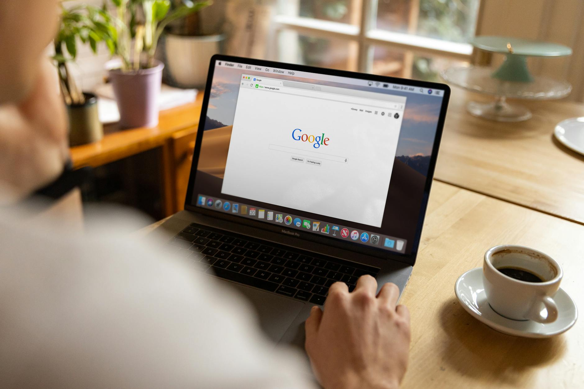 Google Workspace vs Microsoft 365: SMB Cost Guide