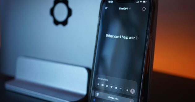 AI Support Reply Workflows: ChatGPT vs Help Scout vs Zendesk