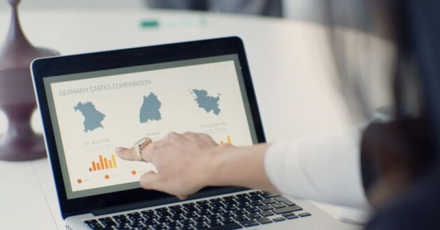 Customer Portal Comparison 2026: Assembly vs Softr vs SuiteDash