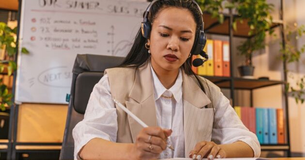 Automate Sales Call Notes With Fireflies, HubSpot & ChatGPT