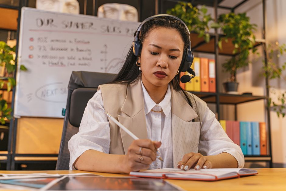 Automate Sales Call Notes With Fireflies, HubSpot & ChatGPT